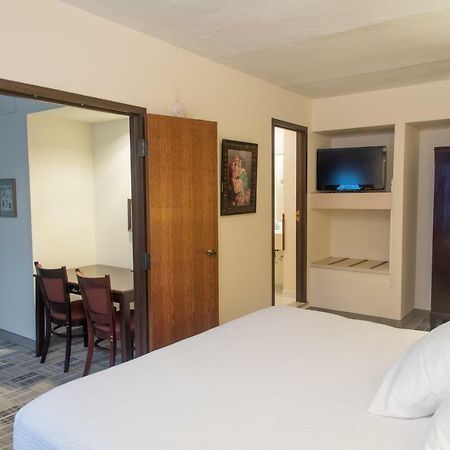 The Write Inn Hotel オーク・パーク エクステリア 写真