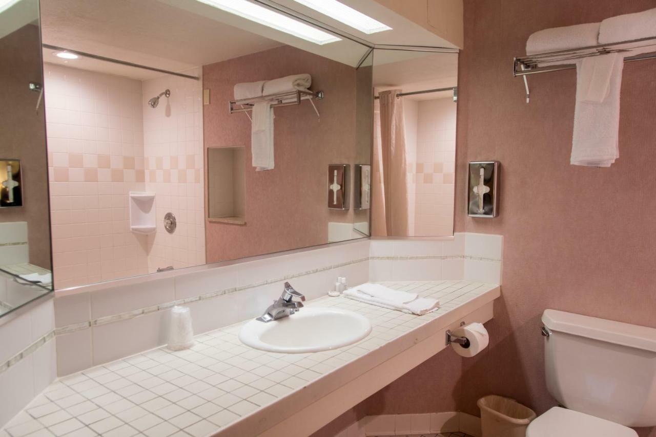 The Write Inn Hotel オーク・パーク エクステリア 写真