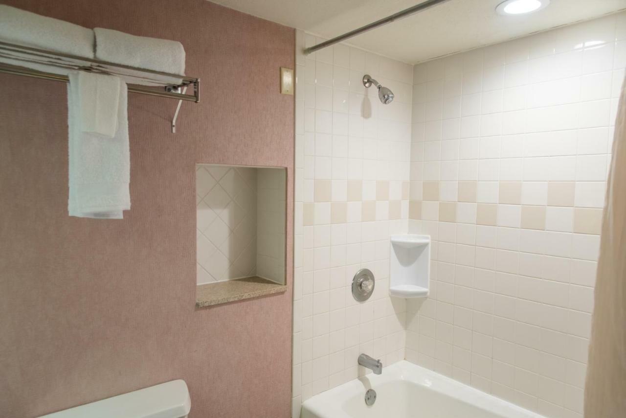 The Write Inn Hotel オーク・パーク エクステリア 写真